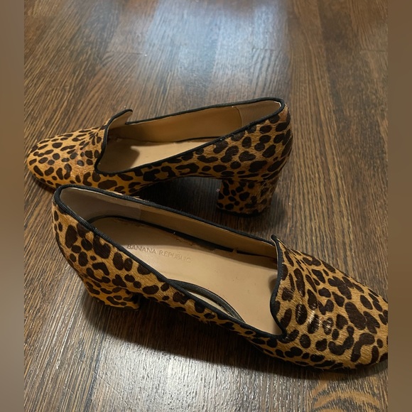 Banana Republic Women’s Shoes - Picture 3 of 15